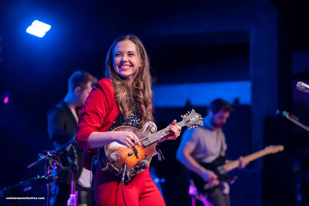 Nampa Set to Host Outlaw Music Festival's 10th Anniversary 4 Sierra Hull Live Performance