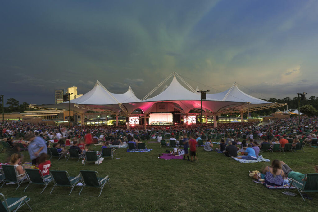 Outlaw Festival Woodlands 2026: Tickets, Lineup & Guide 4 Cynthia Woods Mitchell Pavilion hosts Willie Nelson Festival