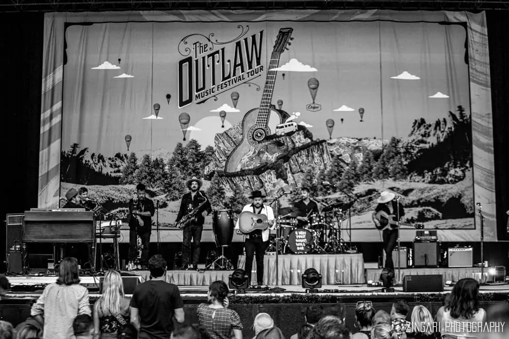 Outlaw Music Festival: History and 2026 Updates 3 Outlaw-Music-Festival-Forest-Hills-Stadium-