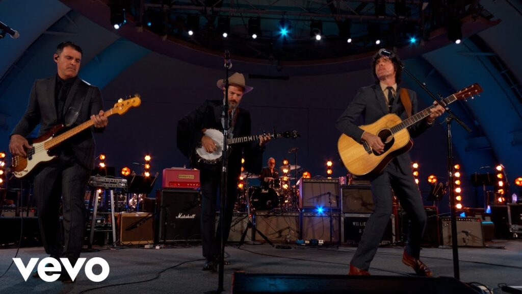 Outlaw Festival Hits Shakopee, MN for the First Time in 2026 7 The Avett Brothers live performance