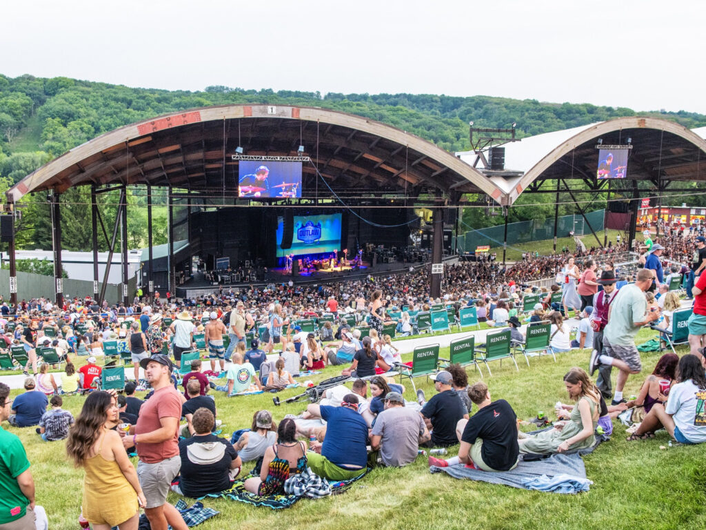 outlaw musice festivel 2026.jpg
