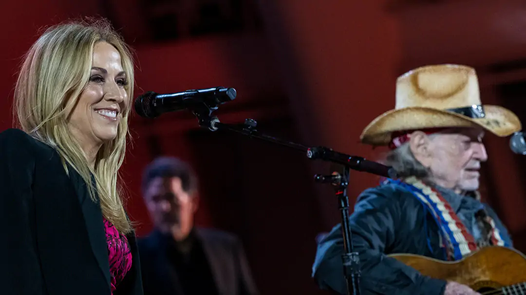 sheryl-crow-and-willie-nelson-outlaw-music-festivel-2026.jpg