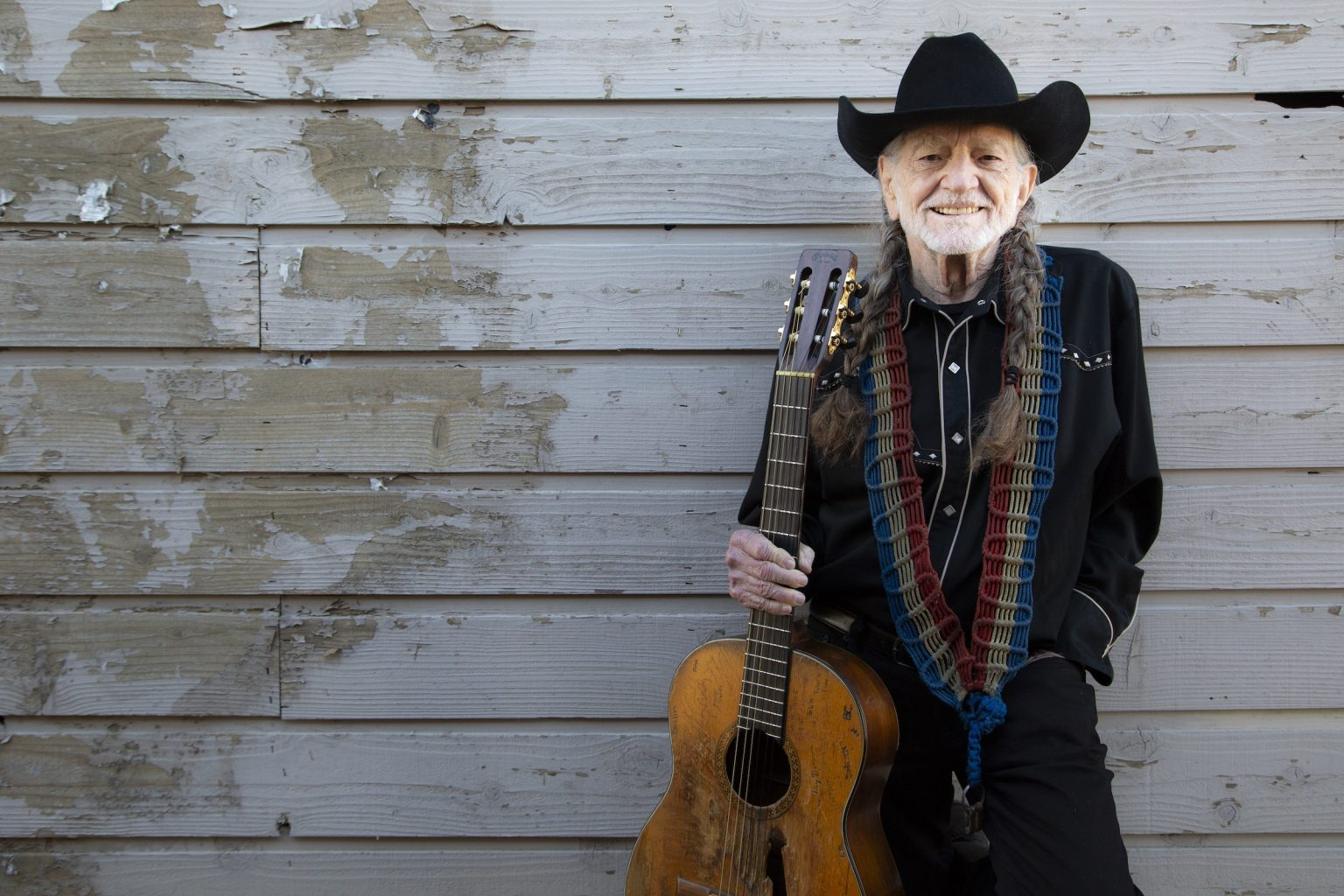 Willie Nelson Dream Chaser: Release Date, Tracklist & Bob Dylan Collab 1 willie-nelson-dream-caser-album-relaease.jpg